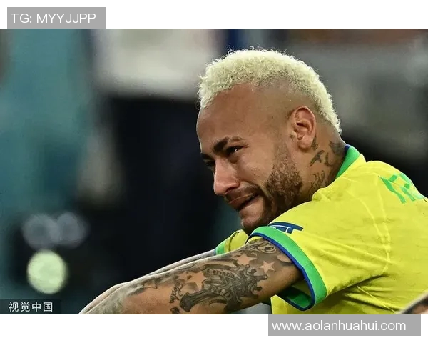 足球明星泪洒绿茵场悲伤瞬间化作动人心弦的经典画面